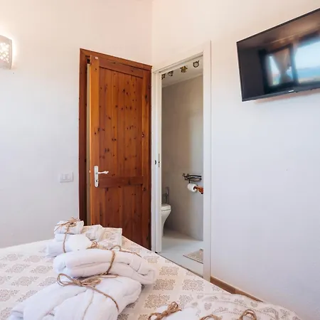 Casa de Férias Dimora Su Tramonti A Due Passi Dal Mare! Is Traias